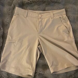 Columbia Men’s Omni-shield Shorts 32” 10” inseam